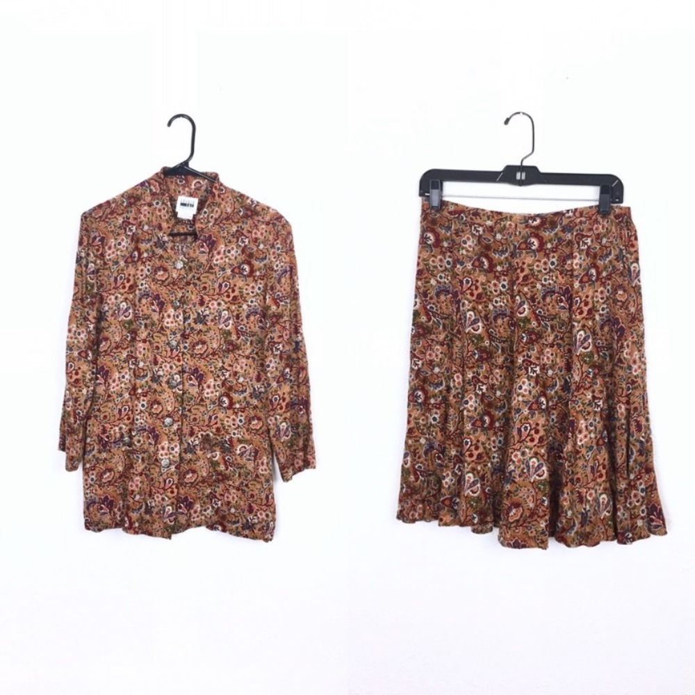 Vintage Leslie day patterned top and skirt set size 14 petite
